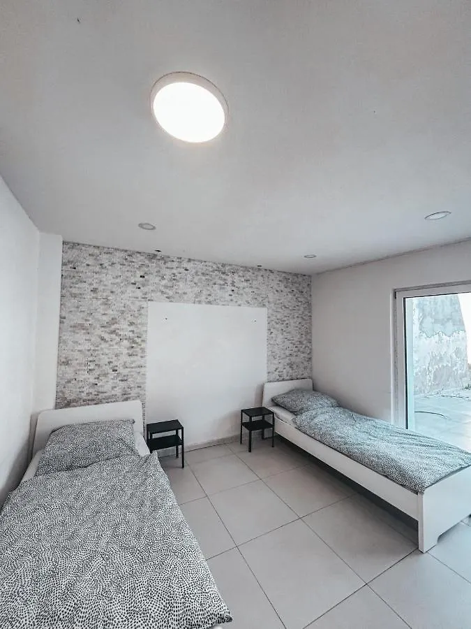 Granny Haus Apartment Neuhofen Germany